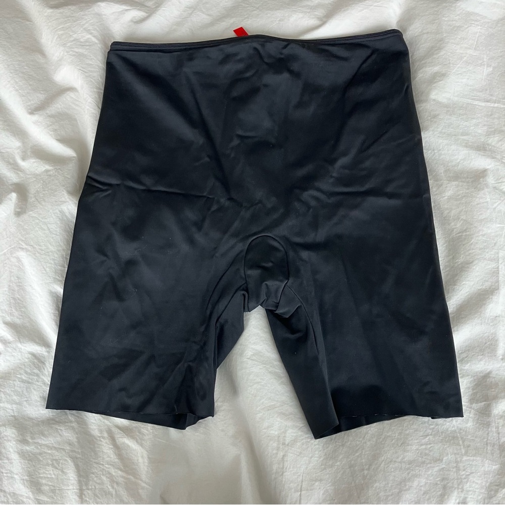 SPANX Black Shapewear Shorts Size Large